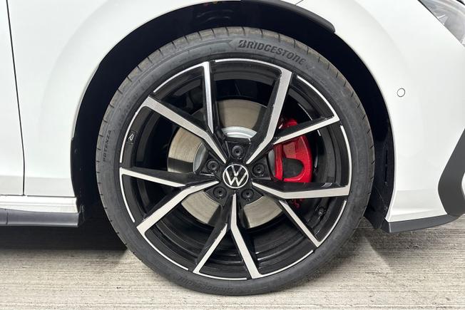 Volkswagen Golf Photo 5