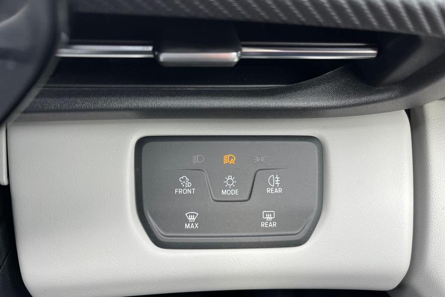 Ford EXPLORER Photo autoimg-da7b3fa4ba5fb1171f42cb0987704c4e4908d2a6.jpg