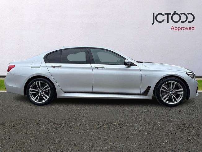 BMW 7 Series Photo 4