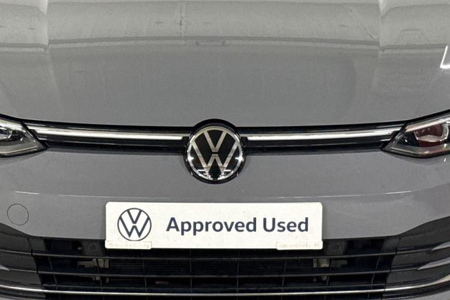 VOLKSWAGEN Golf Photo 29