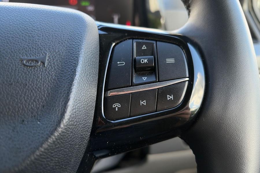 Ford TRANSIT CUSTOM Photo autoimg-da87080b0aa8e7bce0d535957bb377a3c754d797.jpg