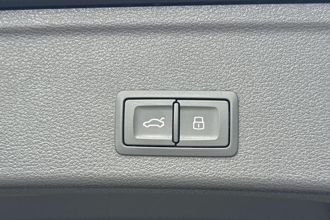 AUDI Rs4 Avant Photo 28