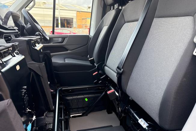 Volkswagen Crafter Photo 31