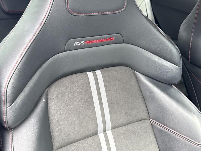 FORD Puma Photo 48
