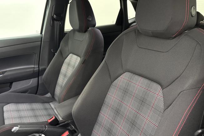 VOLKSWAGEN Polo Photo 27