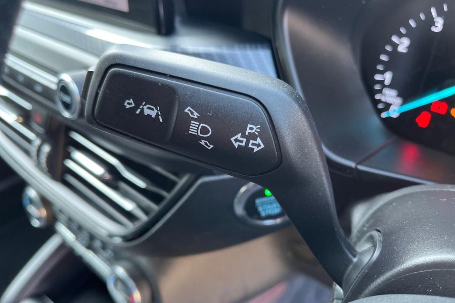 Ford FOCUS Photo autoimg-daa039ef30fe0e4d56b78cff6ba30ff23fbb5244.jpg
