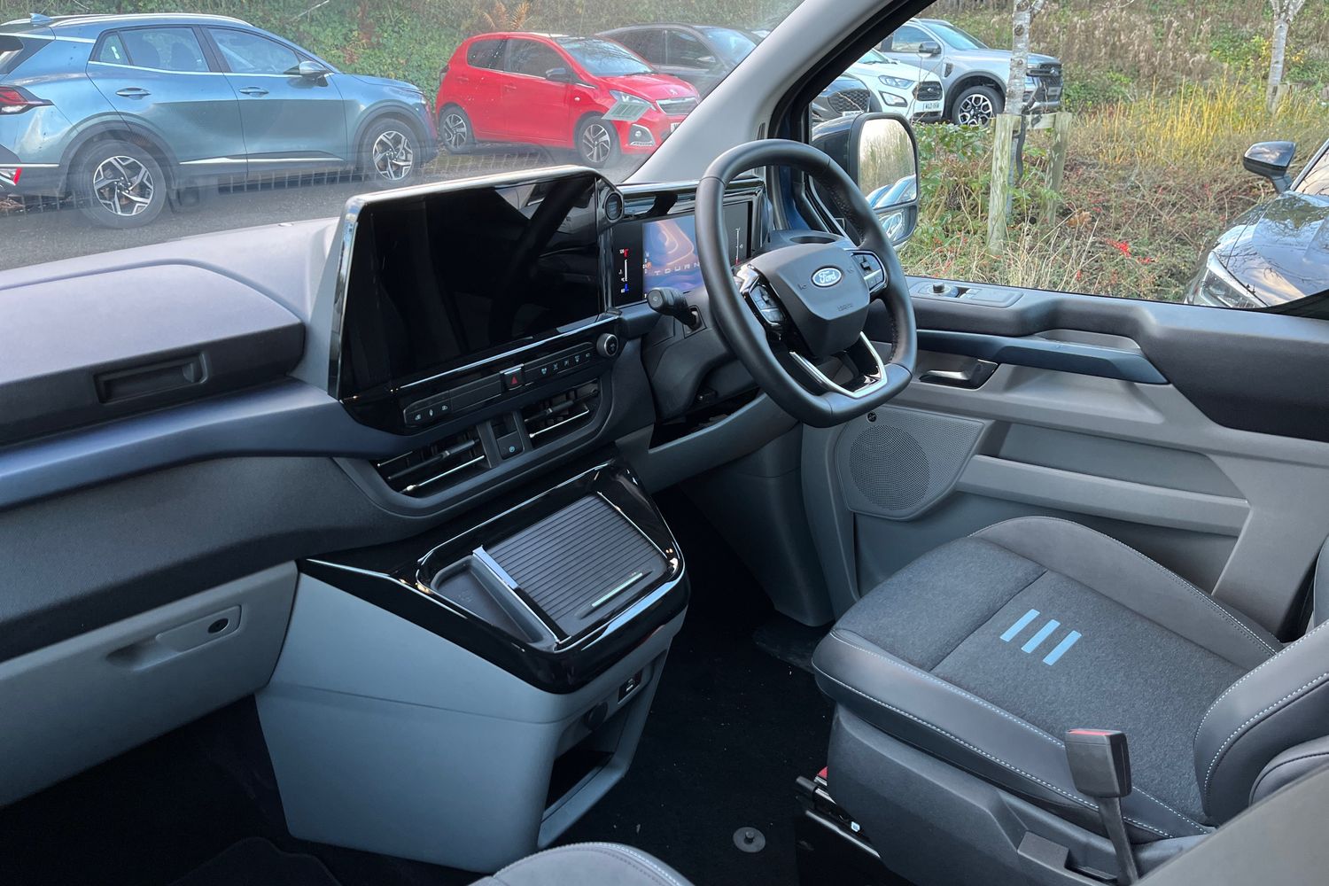 Ford Tourneo Custom Photo 17