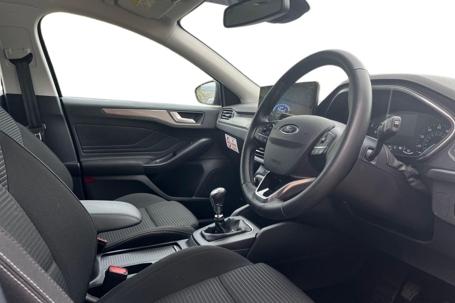 Ford Focus Photo 8