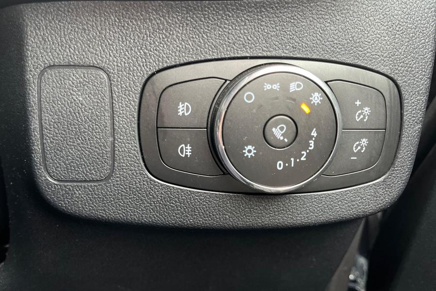 Ford PUMA Photo autoimg-daa7edf4c01120390cc1613114080ff59e35ebff.jpg