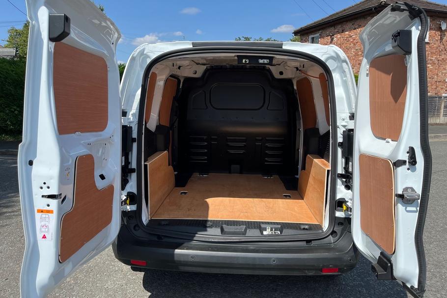 Used Ford TRANSIT COURIER HN24OAL 6
