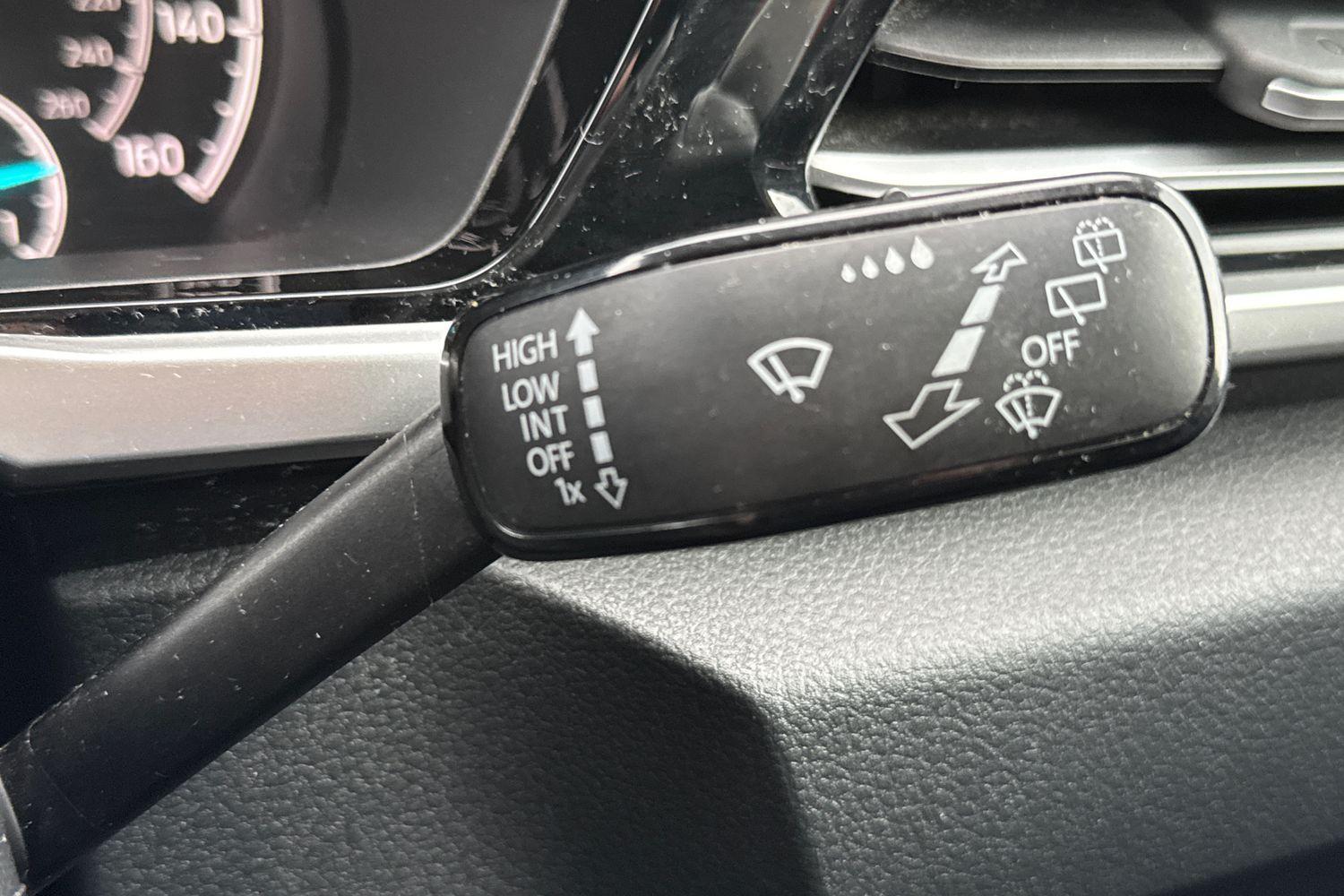 Ford TOURNEO CONNECT Photo 14