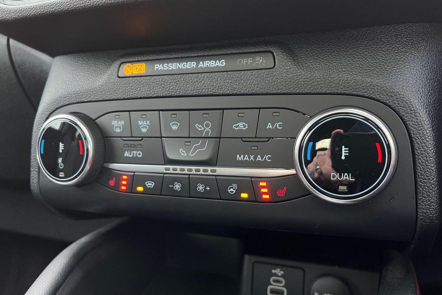 Ford Kuga Photo autoimg-dab1ece90c25ab278b61a280c6ca4bae30eda516.jpg