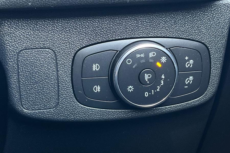 Ford Focus Photo autoimg-dab6684eeb73b8a622170dddf85eb814f1e4392c.jpg