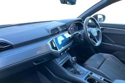 AUDI Q3 Photo 2