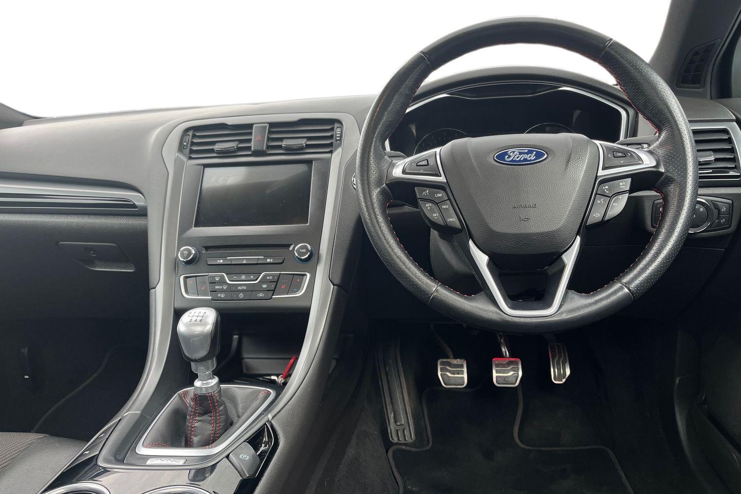 Ford MONDEO Photo 9