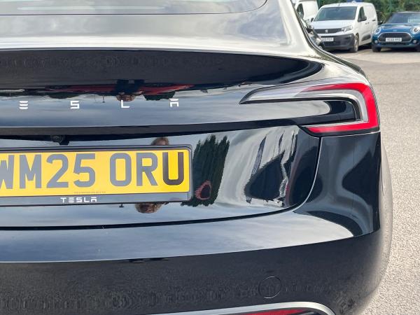 TESLA Model 3 Photo autoimg-dabecc8de9e3c3299f74f2b17a53d37954831253.jpg