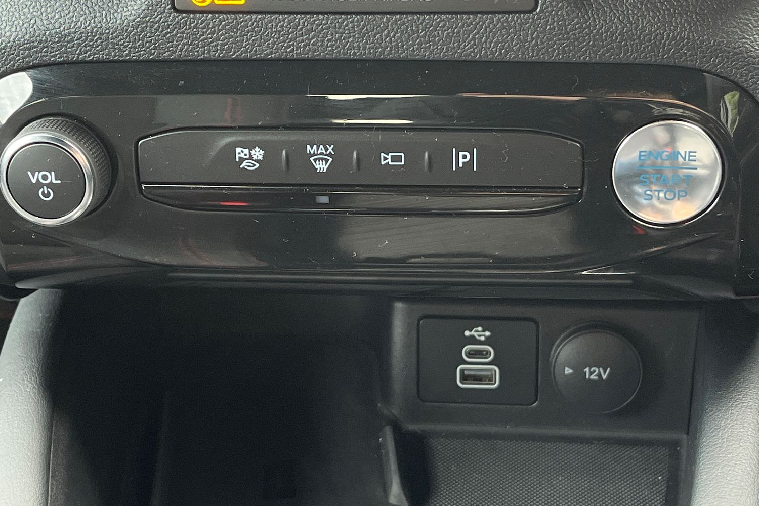 Ford Kuga Photo 27