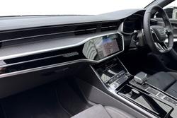 Audi A6 Saloon Photo 2