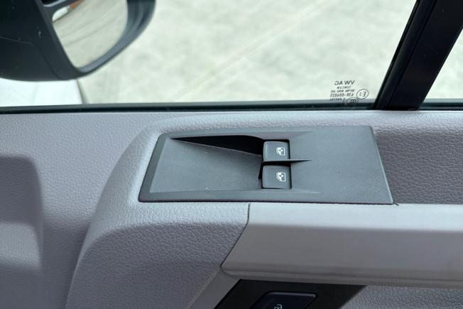 VOLKSWAGEN Crafter Photo 36