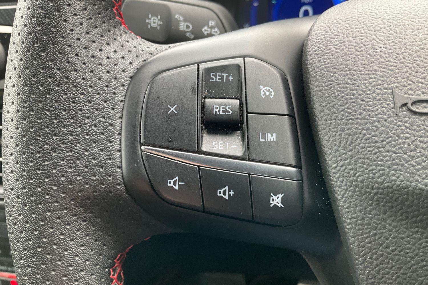 Ford KUGA Photo 30