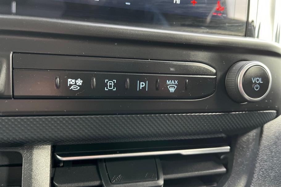 Used FORD E-TRANSIT CUSTOM WR75MZG 24