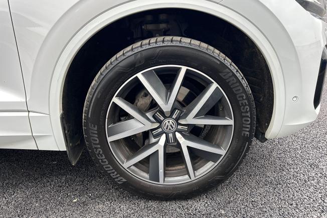 VOLKSWAGEN Touareg Photo 25