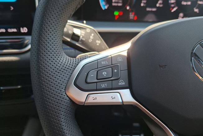 VOLKSWAGEN Tayron Photo 16