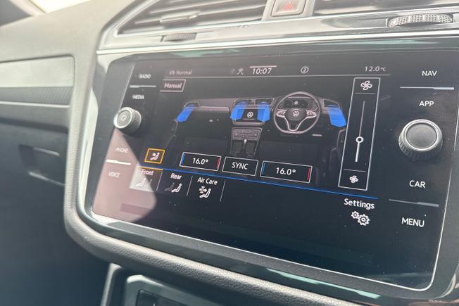 VOLKSWAGEN Tiguan Photo 40