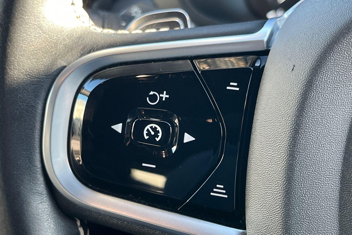 Volvo XC60 Photo 24