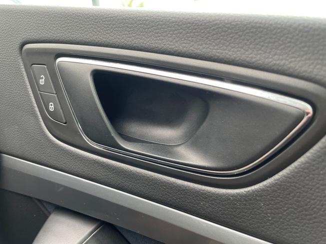 SEAT ATECA Photo 28