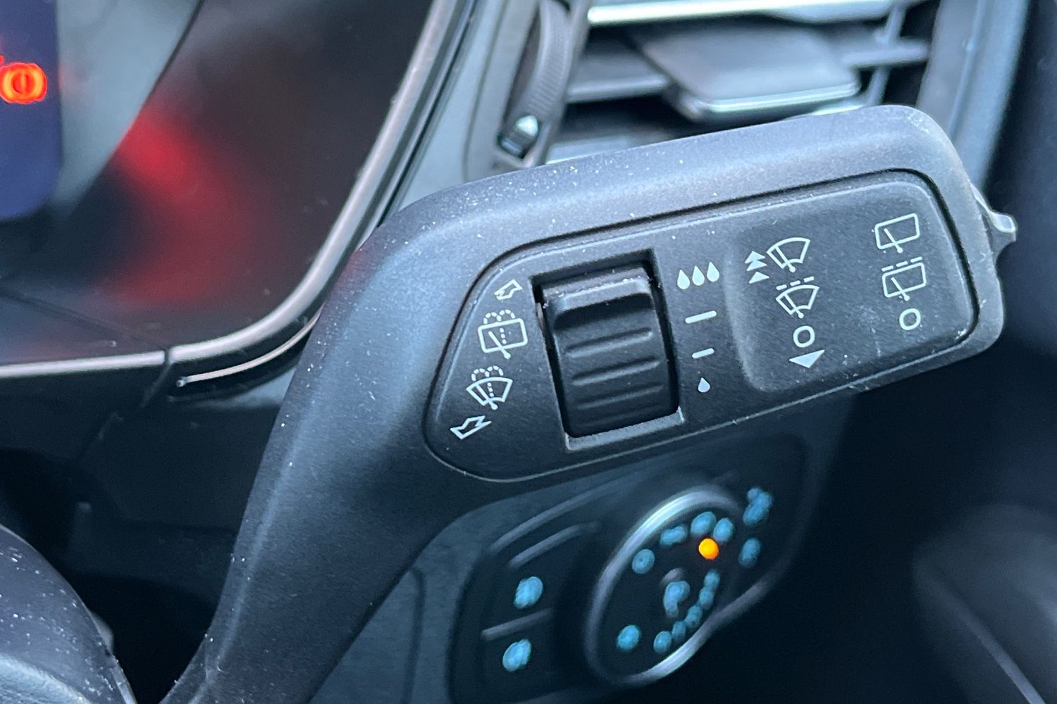 Ford FOCUS Photo 14