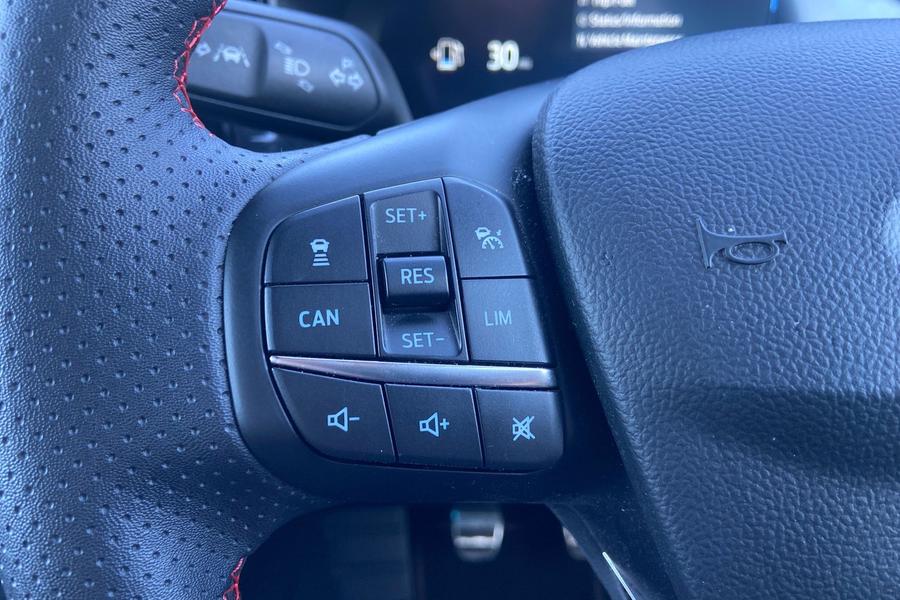 Ford FOCUS Photo autoimg-dadc15d43a7b3ee6fe05f5d212d9ab73b2120d71.jpg