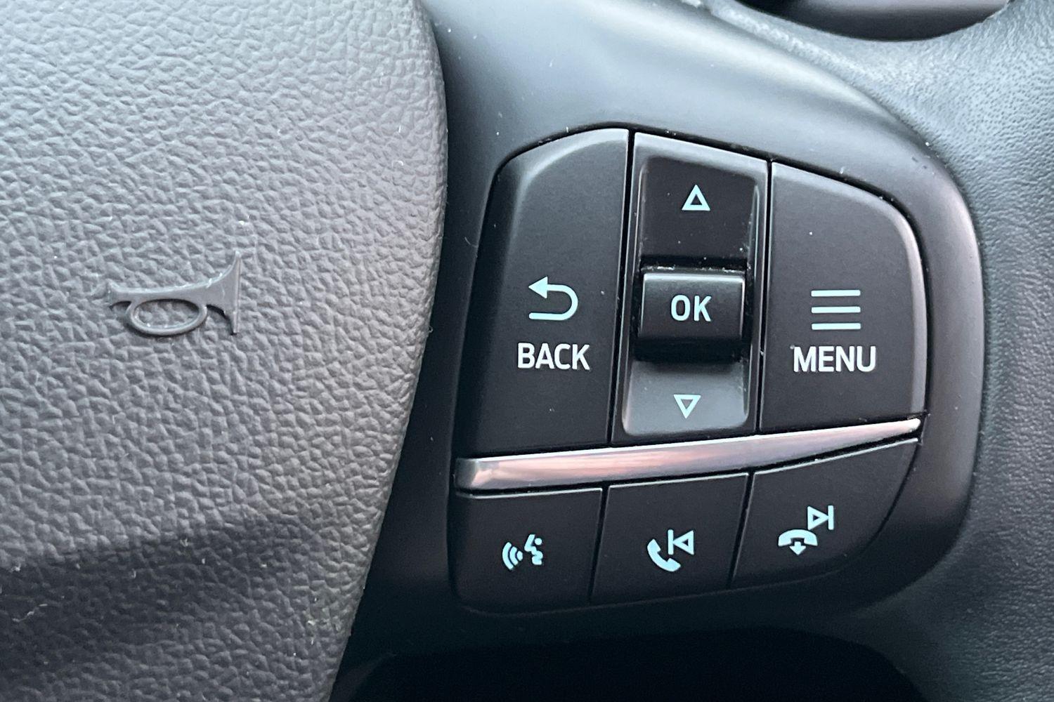 Ford KUGA Photo 38