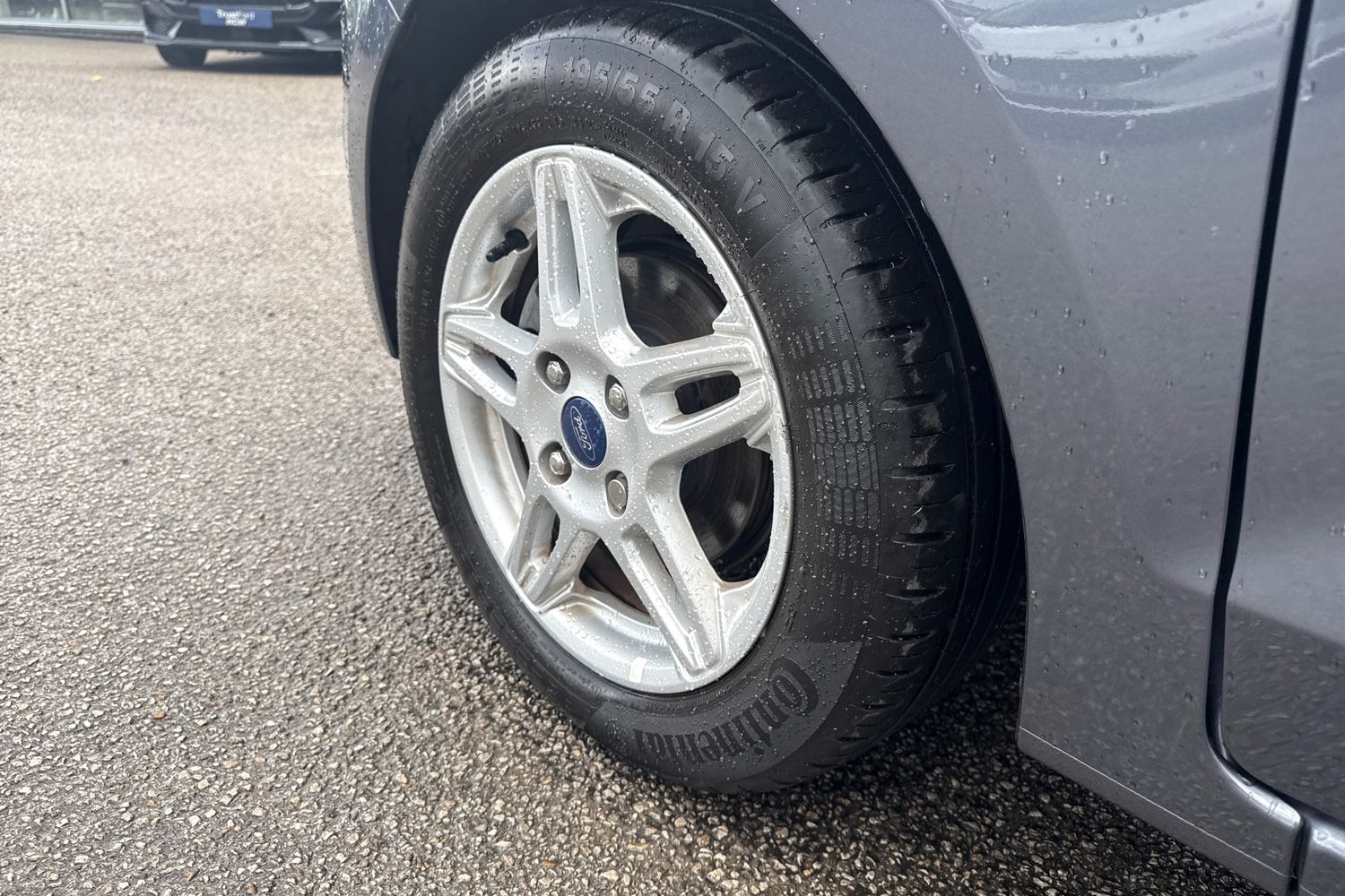 Ford KA+ Photo 37