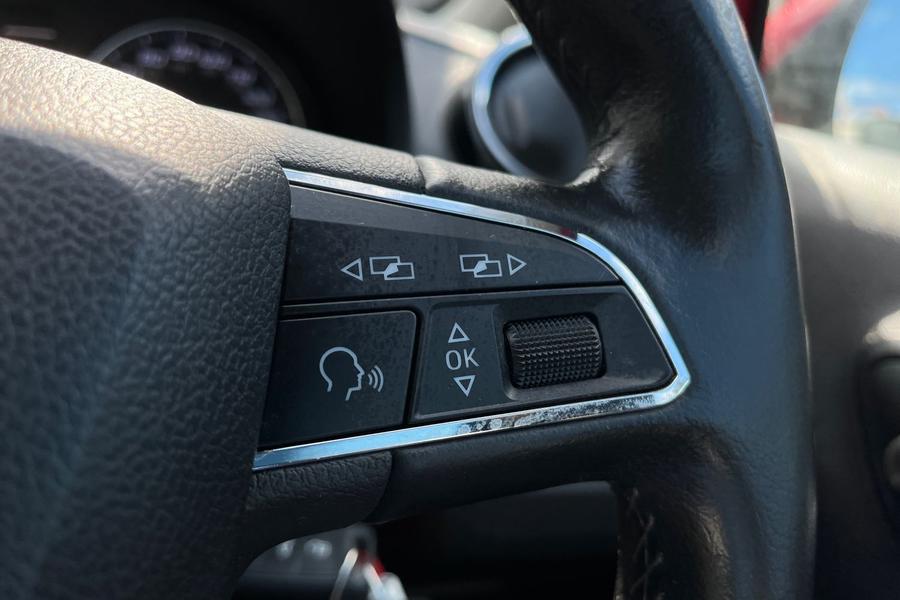 SEAT IBIZA Photo autoimg-dade28a58a2cc5b51cd625edae186e771be45984.jpg