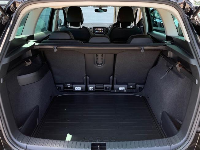 ŠKODA Karoq Photo 12