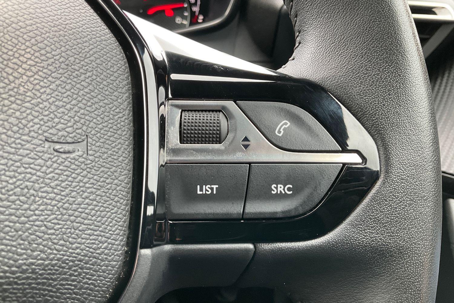 Peugeot 2008 Photo 30