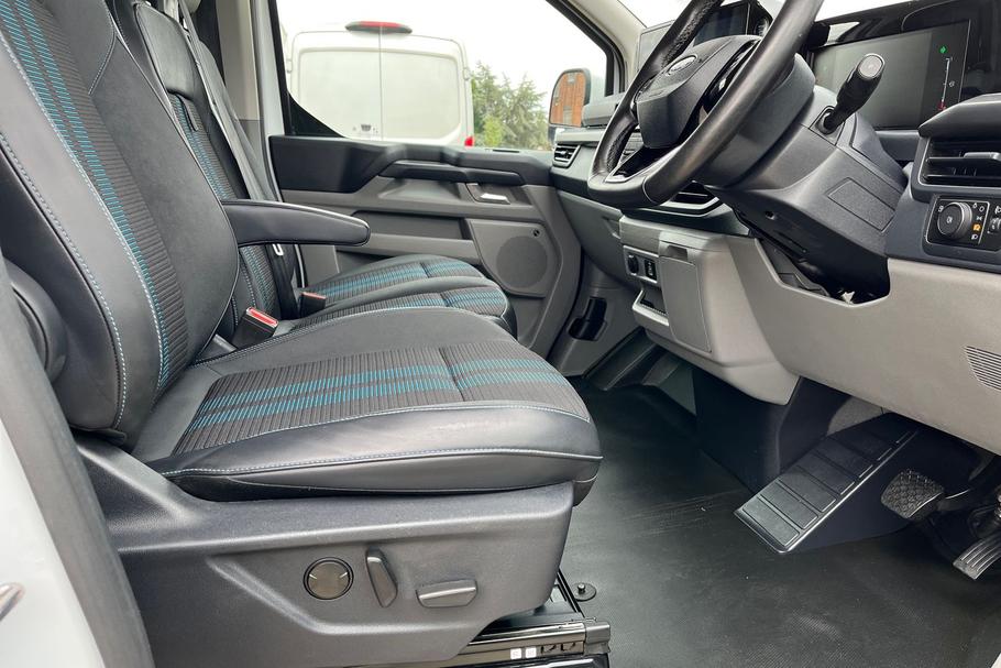 Used Ford TRANSIT CUSTOM LD74DNX 32