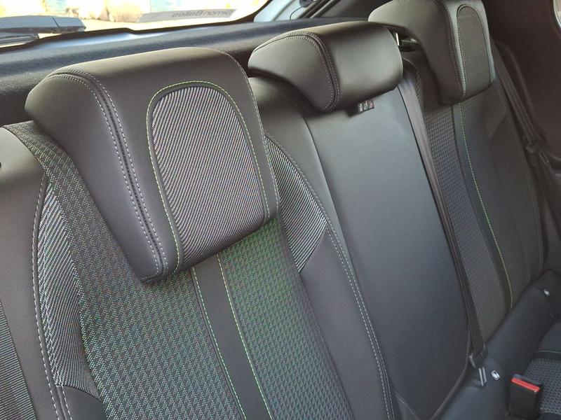 Used Peugeot 208 OW69AXF 38