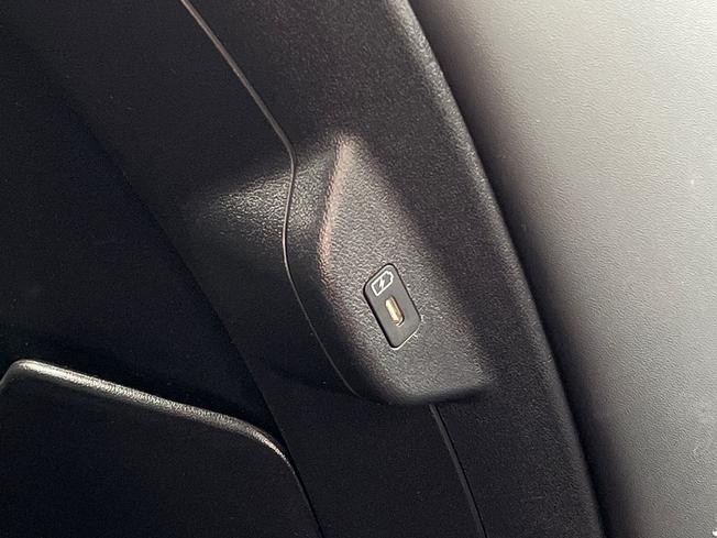 Kia Niro Photo 38