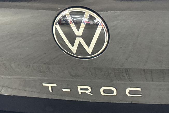 Volkswagen T-Roc Photo 27