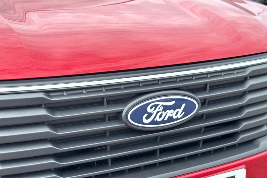 Ford TRANSIT COURIER Photo autoimg-daf7973bdd872399d30a2d929fb94bdb90b1562b.jpg