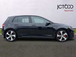 VOLKSWAGEN Golf Photo 4