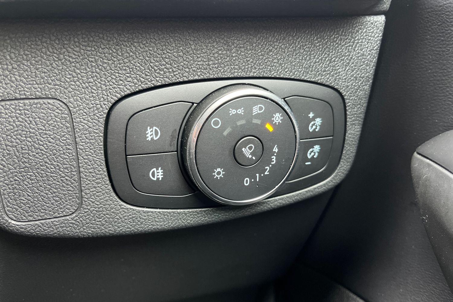 Ford FOCUS Photo 22