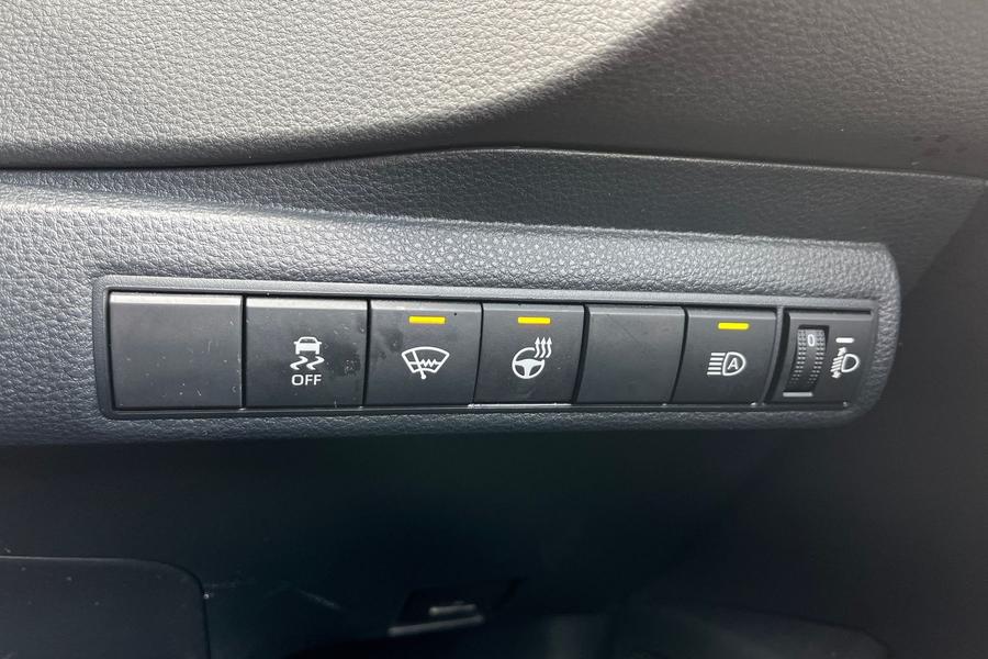 Suzuki Swace Photo autoimg-dafa6f2302584f9d3bda537058c6ce1149927de1.jpg