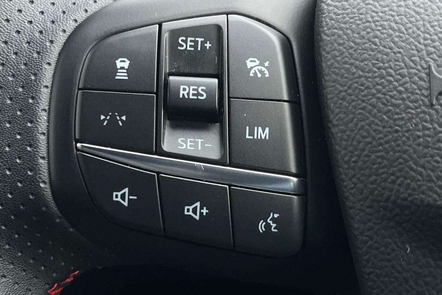 Ford KUGA Photo autoimg-dafbe4de8f14d4dd962571d54441ec22fd1273d4.jpg