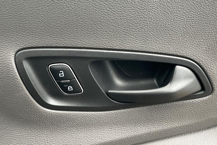 Ford TRANSIT Photo autoimg-dafeba23f563bde10457a721f7f9cffe8981f866.jpg
