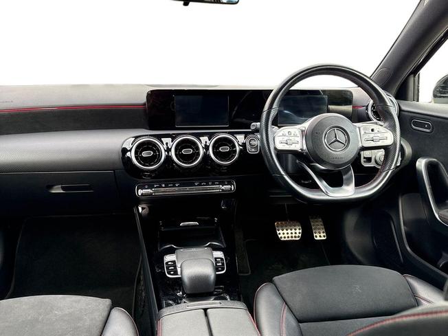 MERCEDES-BENZ A Class Photo 11