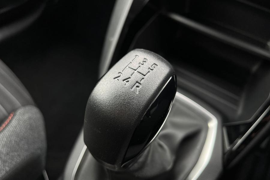 Peugeot 208 Photo autoimg-db037ed81c7aa0dd6397537142b8f2bdb359947d.jpg