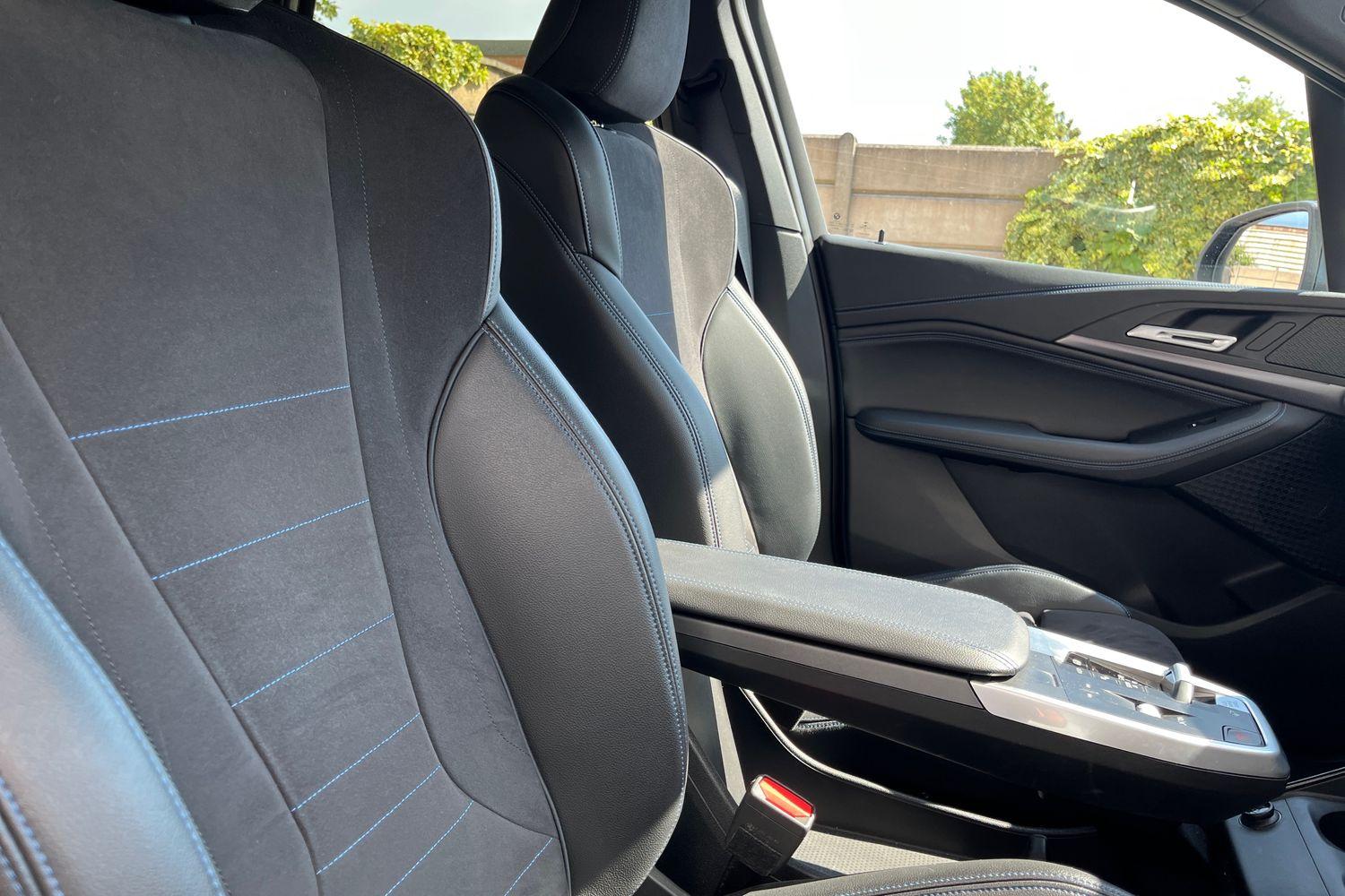 BMW 2 SERIES Photo 16